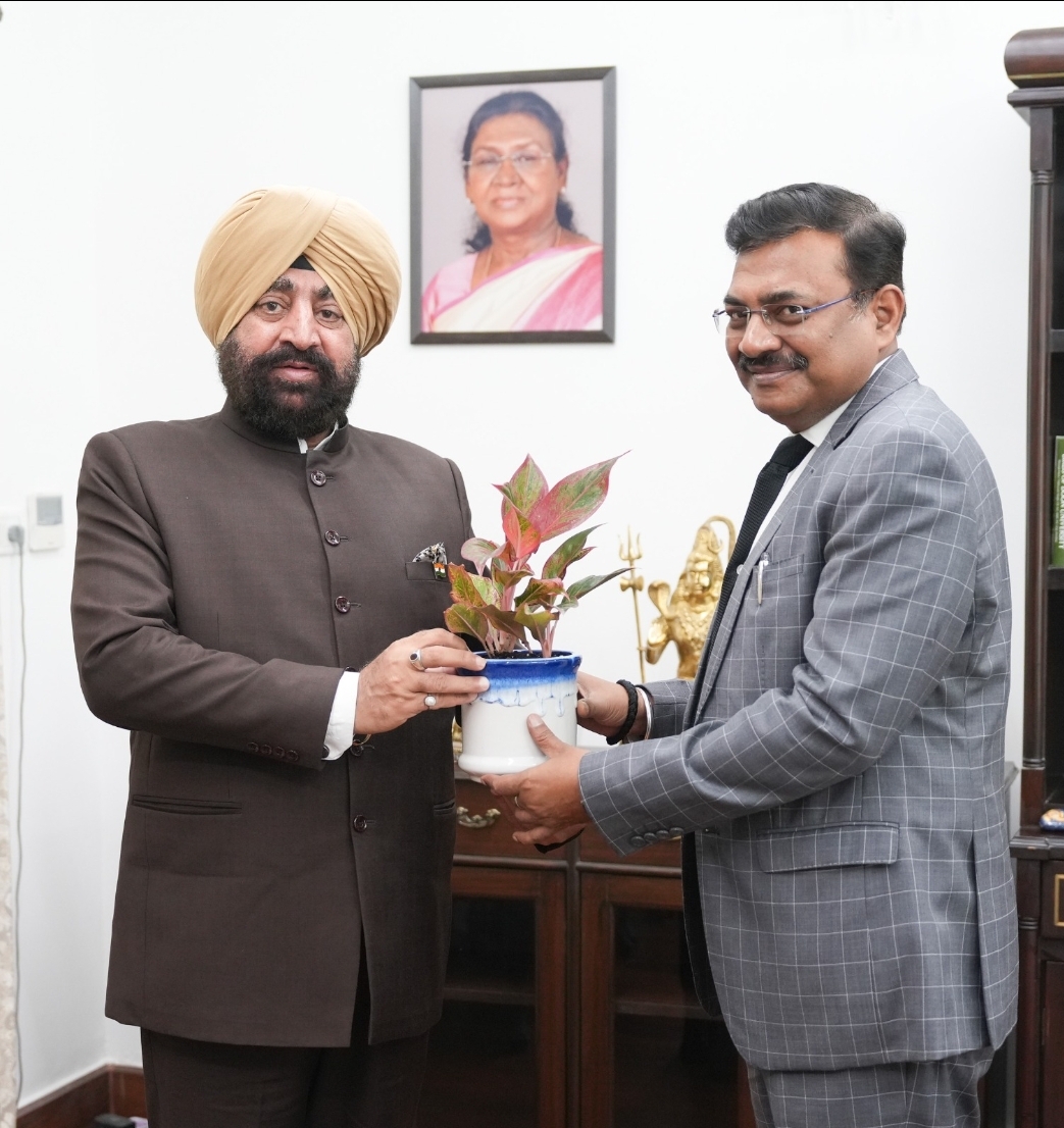 Screenshot_20250823_184848_WhatsApp