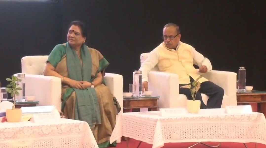 Screenshot_20251206_184230_WhatsApp